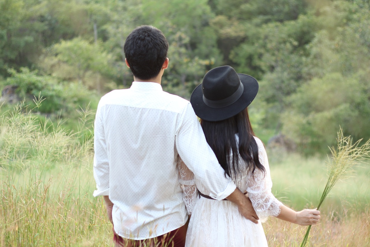 最新章節(jié)揭秘，我的23歲美女房東的故事